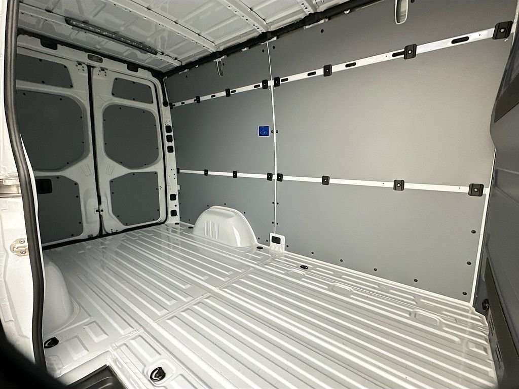 Used 2025 White Mercedes-Benz Cargo 144 WB image 19
