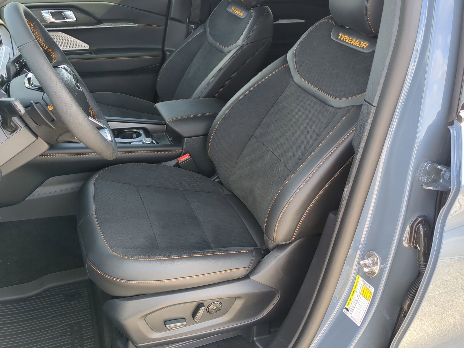 New 2026 Vapor Blue Metallic Ford Tremor® image 56