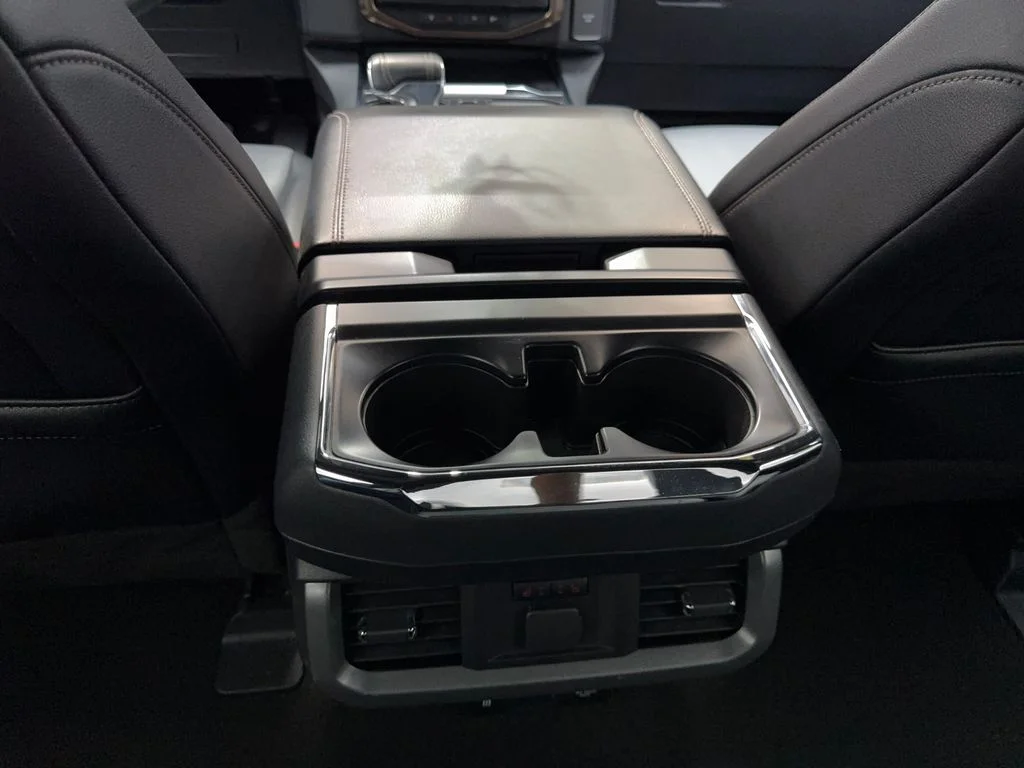 Used 2022 Silver Ford Lariat image 59