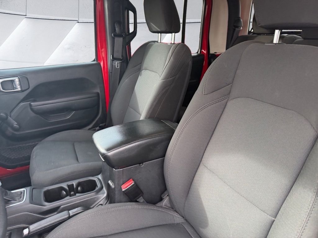 Used 2023 Red Jeep Sport image 10