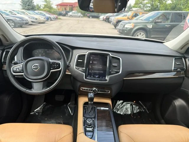Used 2016 White Volvo T6 Momentum image 7