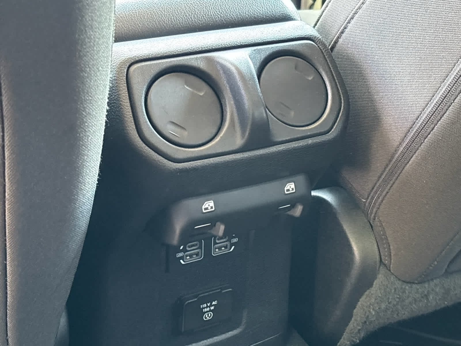 Used 2023 Bright White Clearcoat Jeep Rubicon image 28