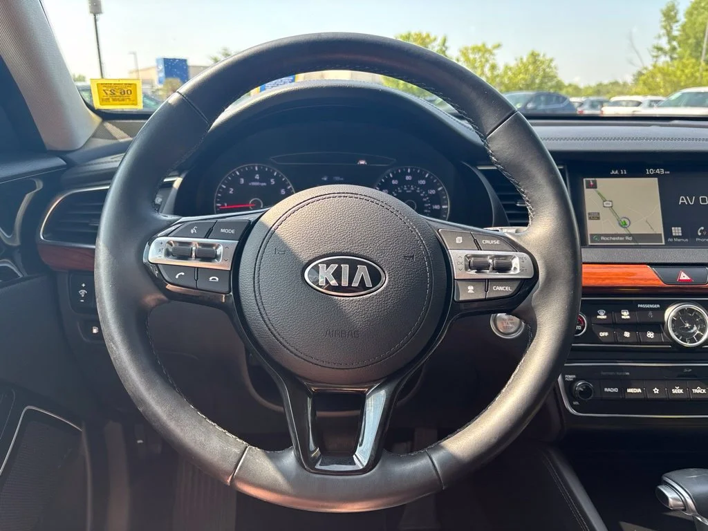 Used 2019 Gray Kia Technology image 27