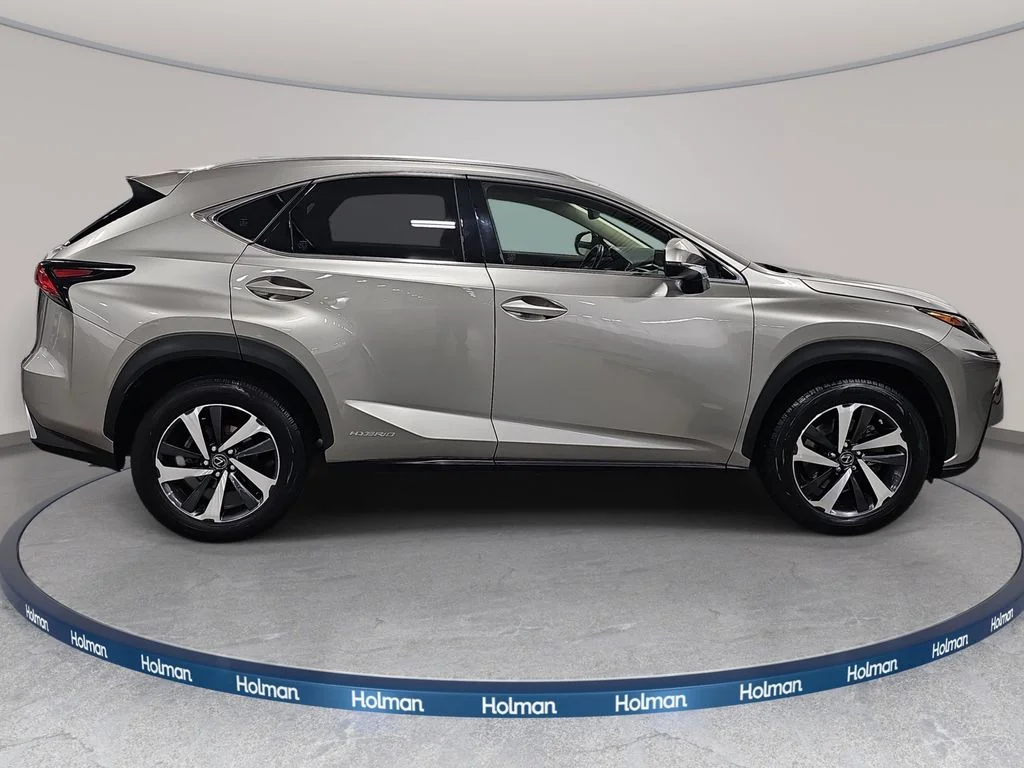 Used 2018 Gray Lexus 300h image 5