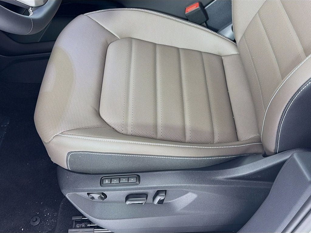 New 2026 Opal White Pearl Volkswagen 2.0T SEL 4MOTION image 20