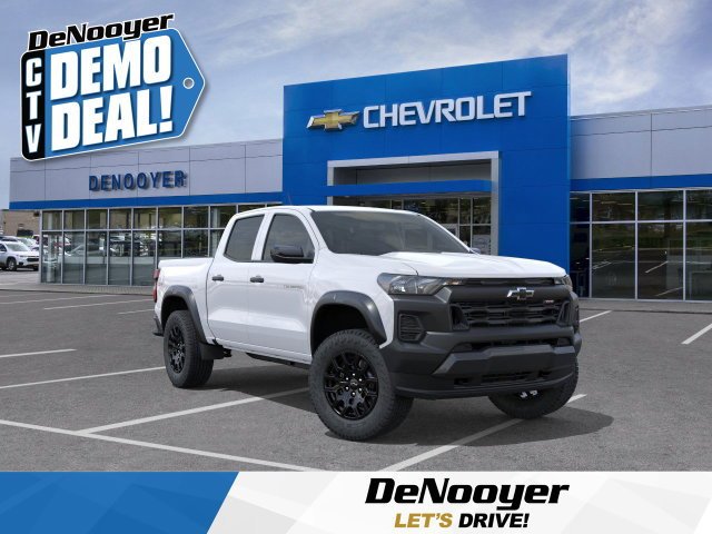 2026 Chevrolet Colorado Trail Boss - Photo 1