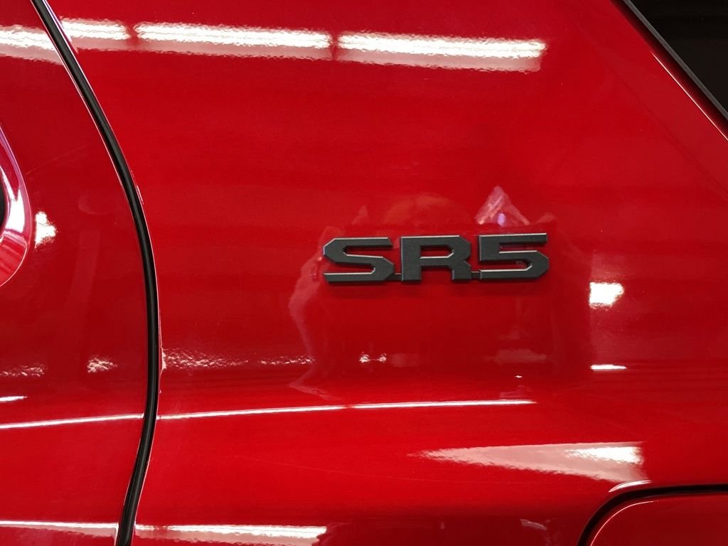 2026 Toyota 4Runner SR5 - Photo 28