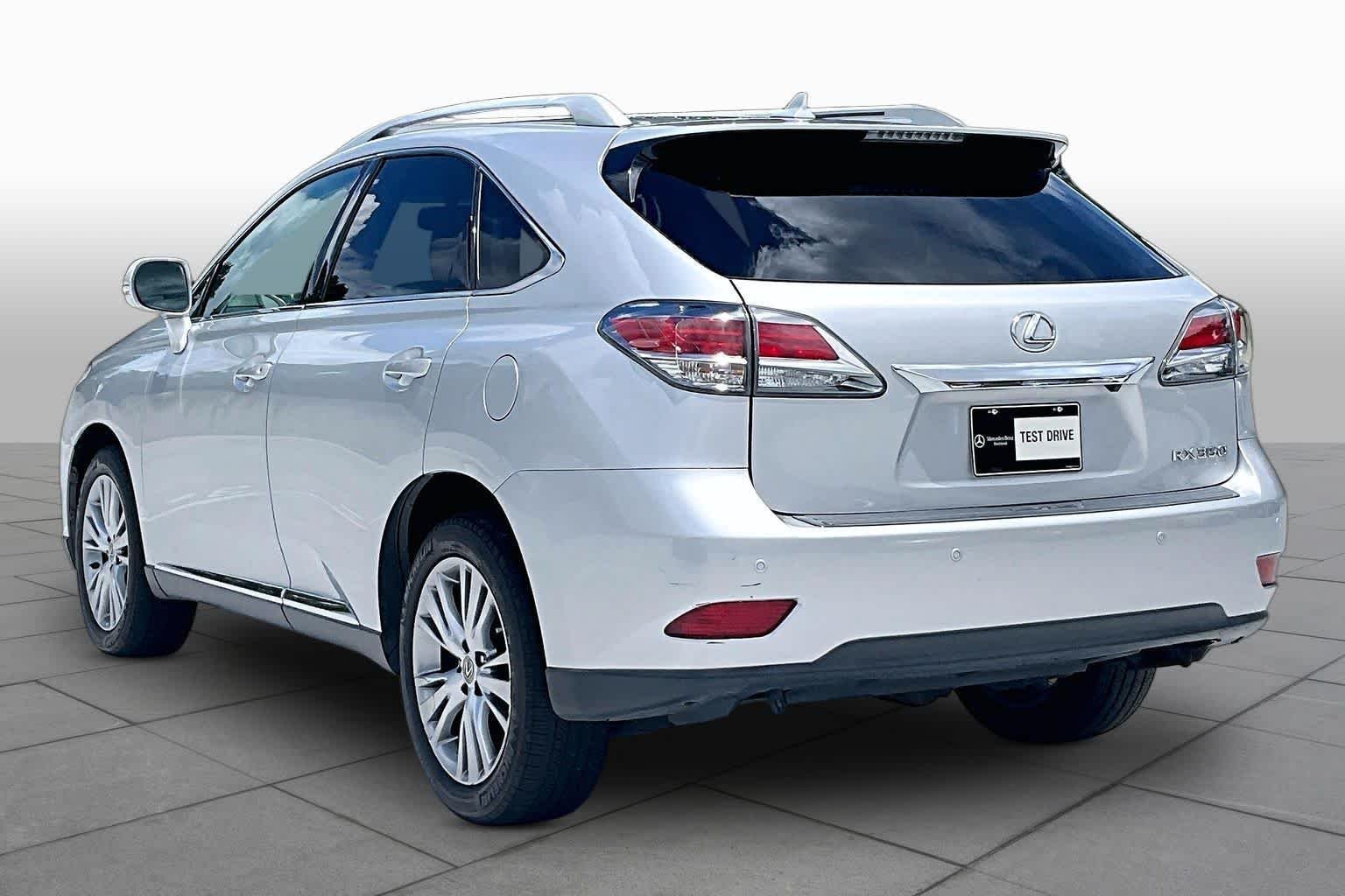 Used 2013 Silver Lining Metallic Lexus  image 11