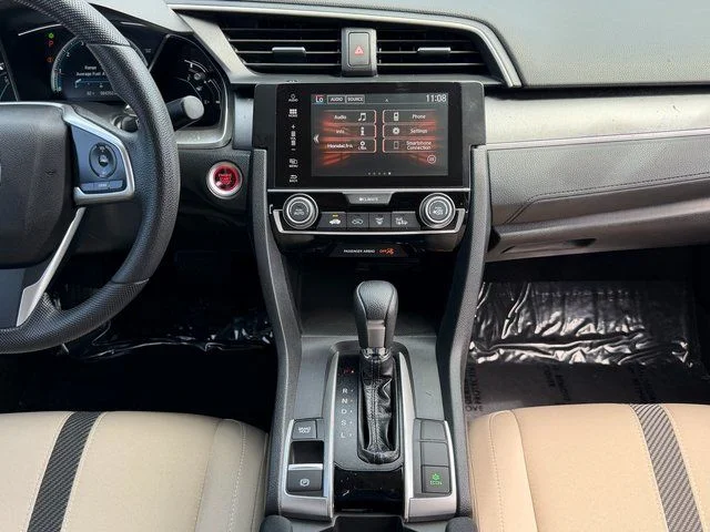 Used 2017  Honda EX image 34