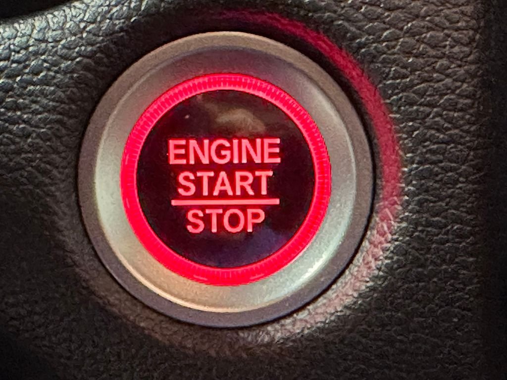 Used 2022  Honda EX image 28