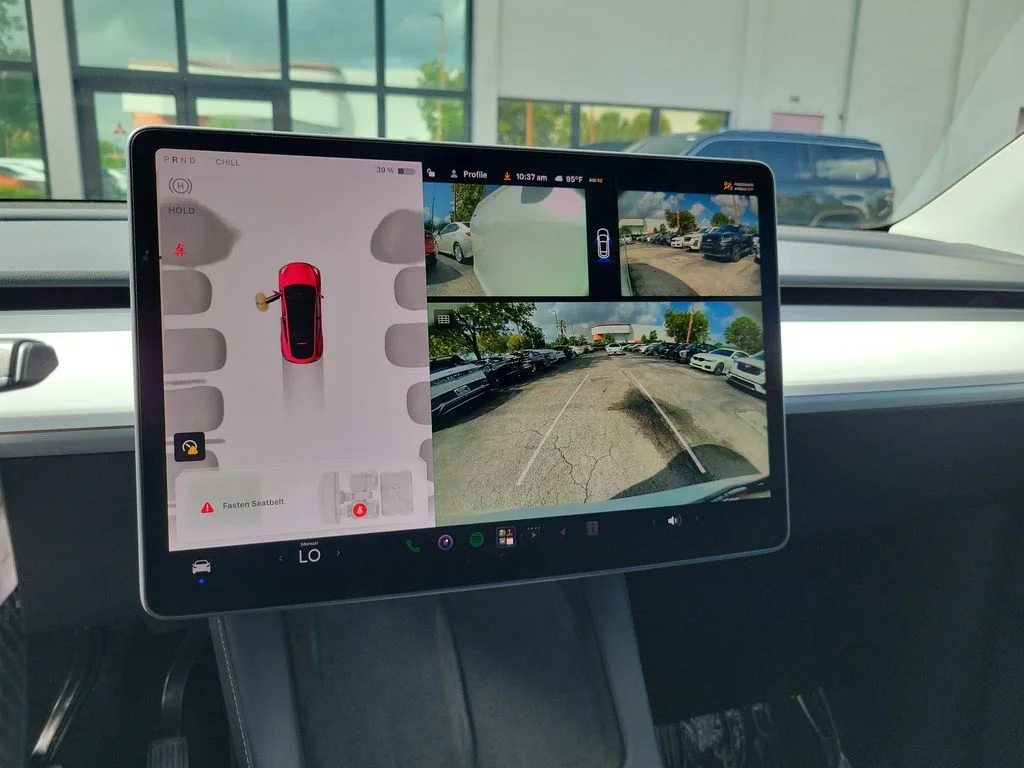 Used 2024 White Tesla Long Range image 34