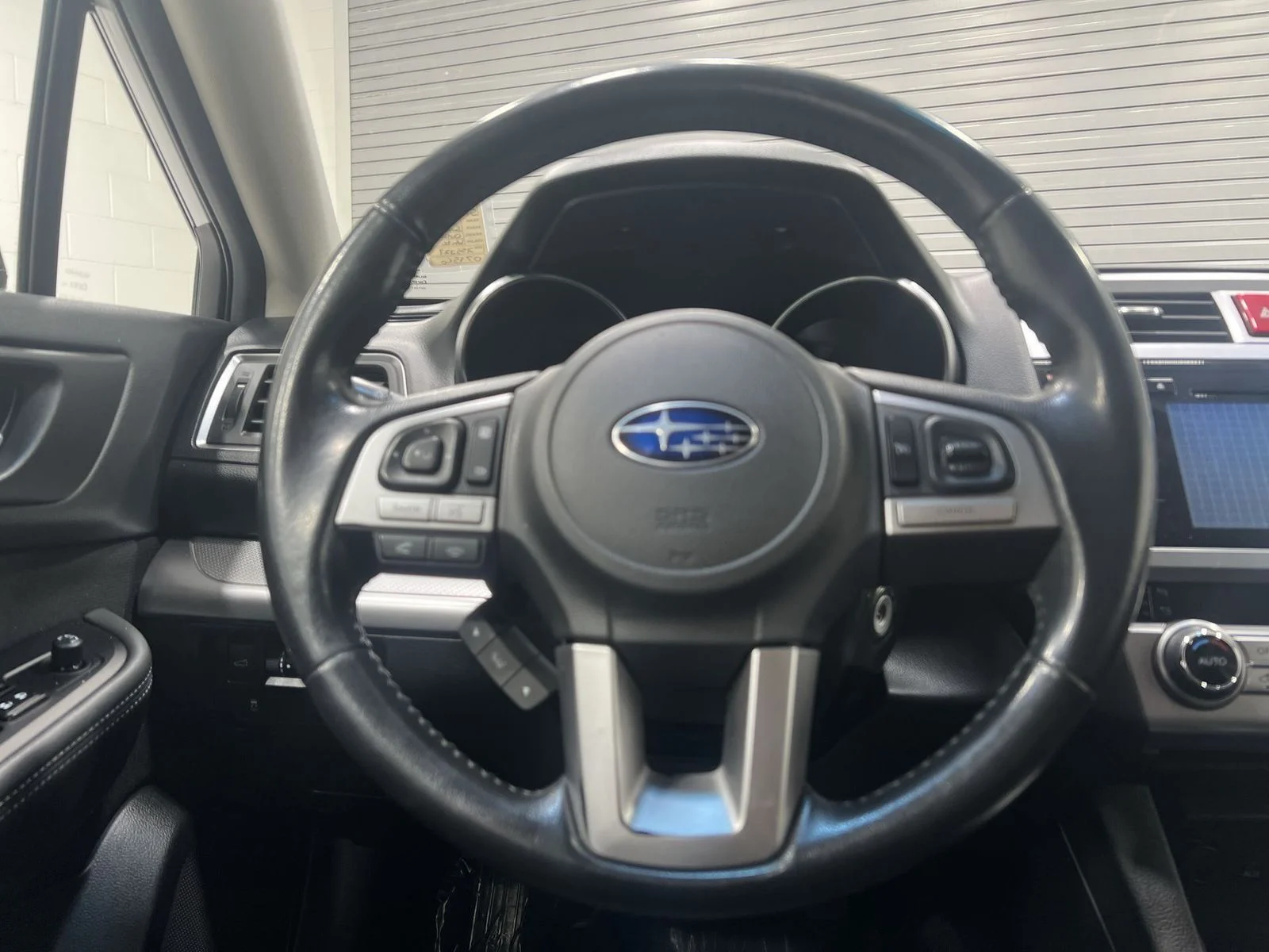 2015 Subaru Outback Premium - Photo 14