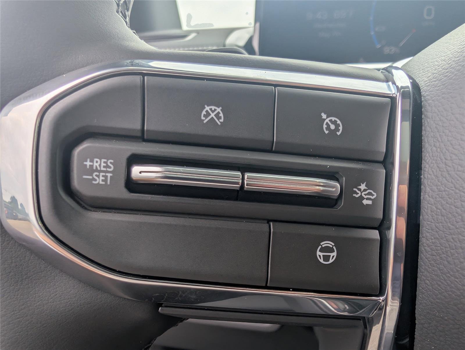 2025 GMC Sierra EV Denali - Photo 24