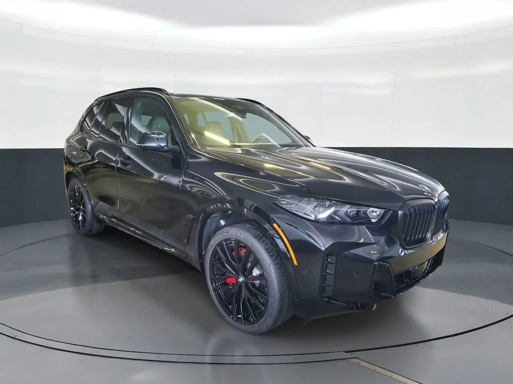 Used 2026 Black BMW sDrive40i image 2