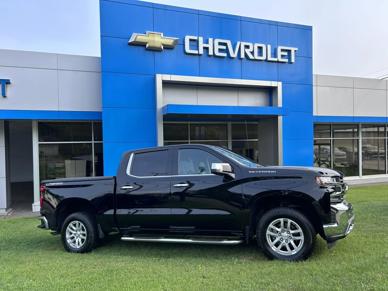 Used 2020 Black Chevrolet LTZ image 18