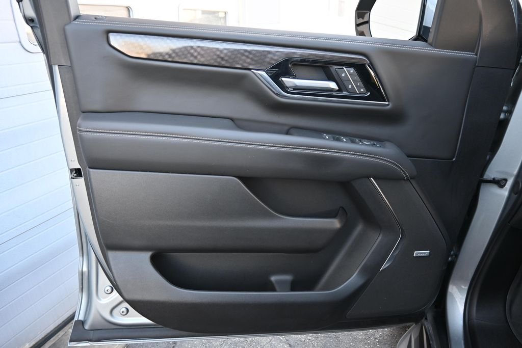 Used 2025 Sterling GMC Elevation image 20