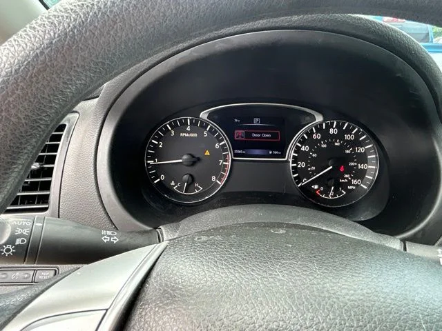 Used 2017 Blue Nissan 2.5 S image 10