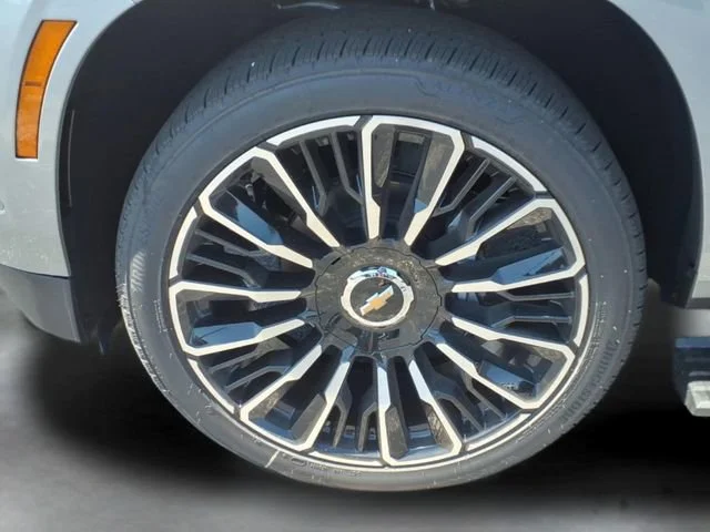 New 2026 Sterling Gray Metallic Chevrolet High Country image 16