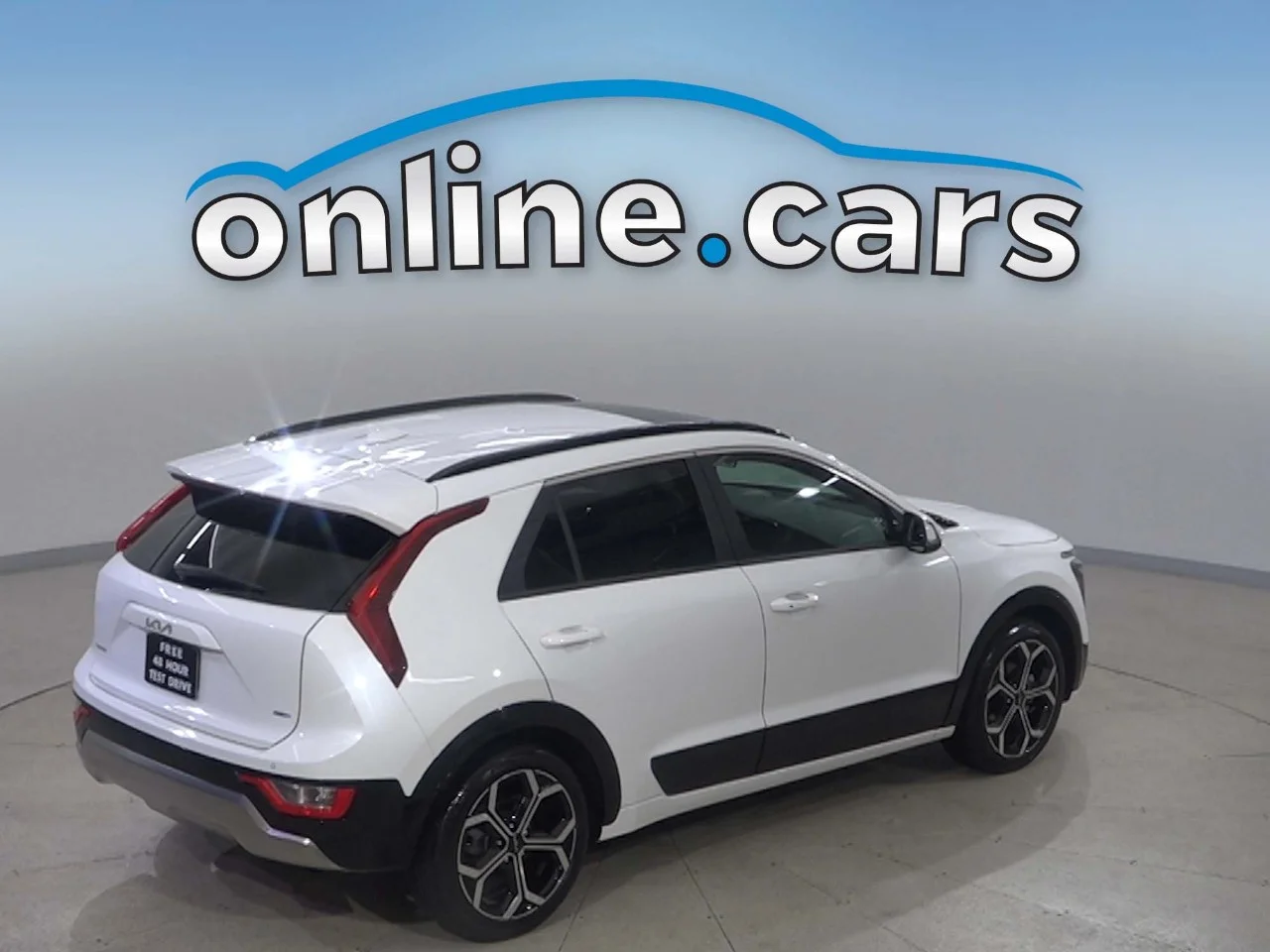 Used 2023 White Kia EX Touring image 30