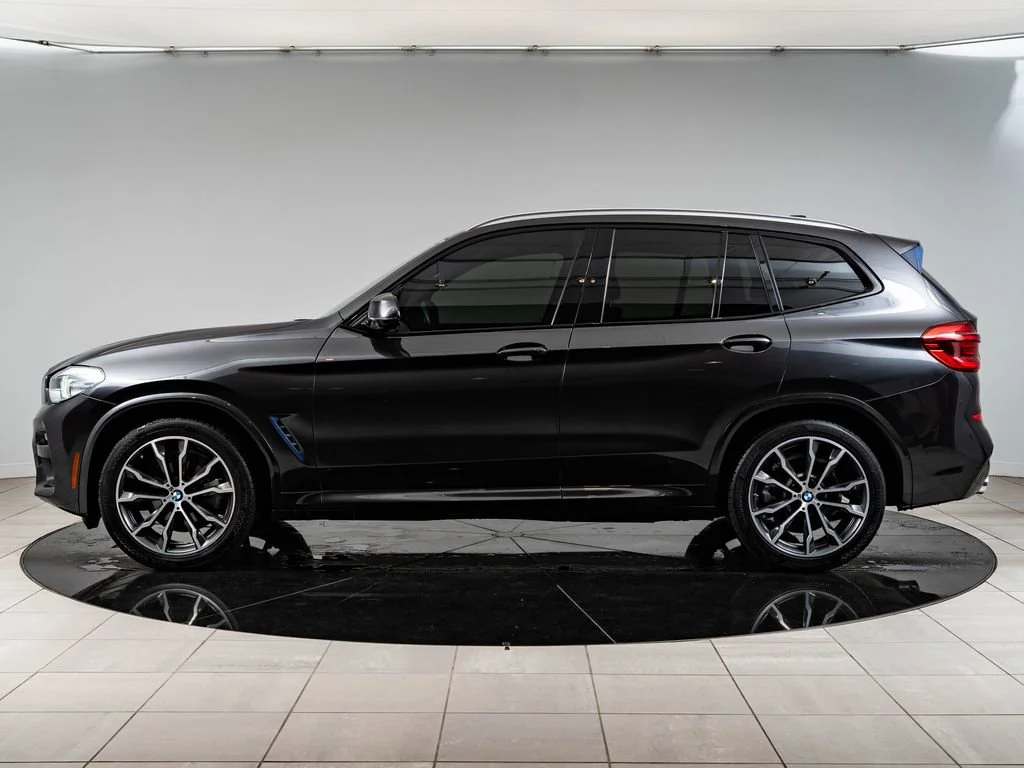 Used 2019 Dark Graphite Metallic BMW xDrive30i image 5