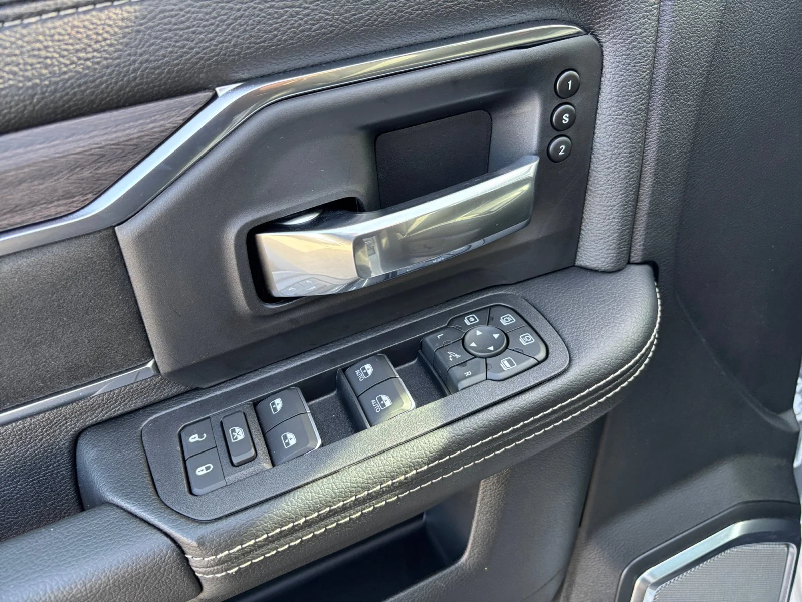 New 2027 Bright White Ram Laramie image 11
