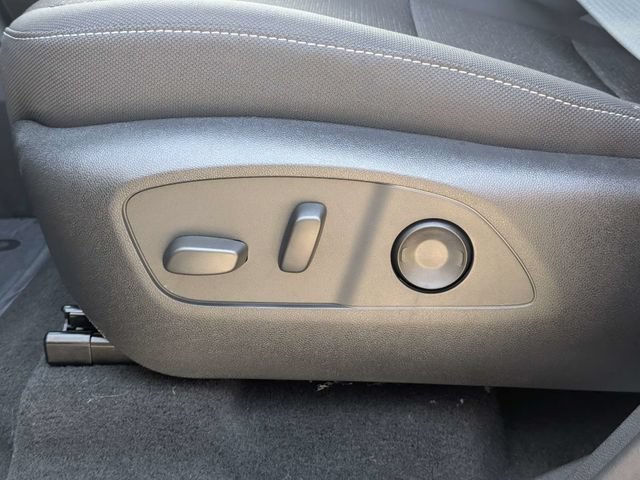 New 2027 Sterling Gray Metallic Chevrolet LT image 21