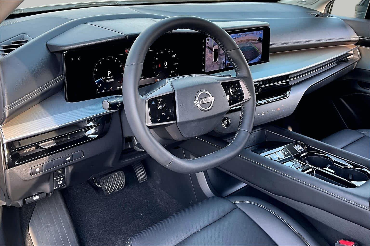 Used 2026 Champagne Silver Metallic Nissan SL image 18