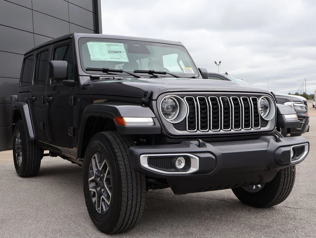 2026 Jeep Wrangler 4-Door Sahara - Photo 6