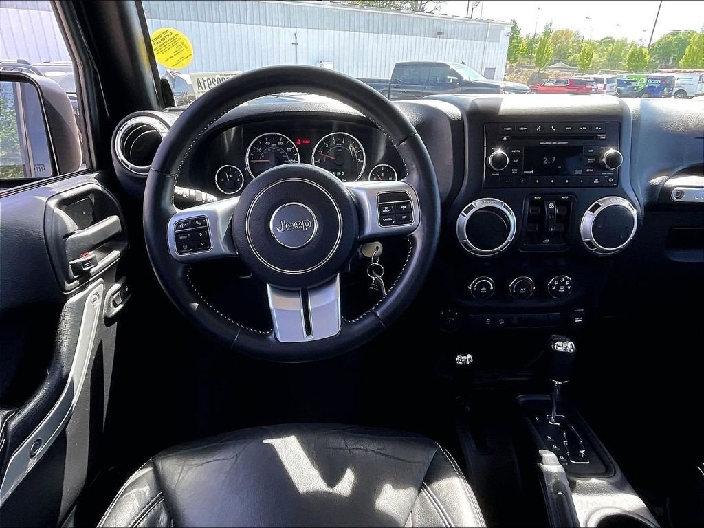 Used 2015 Black Jeep Unlimited Freedom Edition image 17