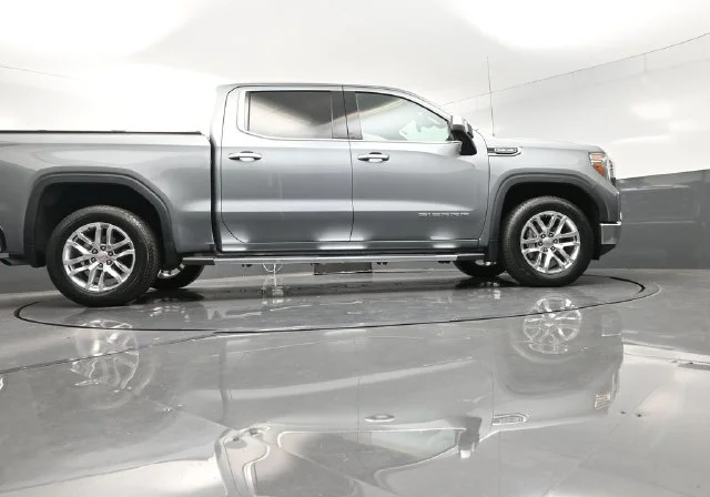 Used 2019 Gray GMC SLT image 48
