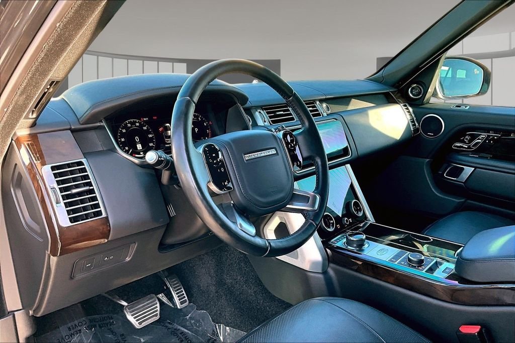 Used 2021 Carpathian Gray Premium Metallic Land Rover Westminster image 15