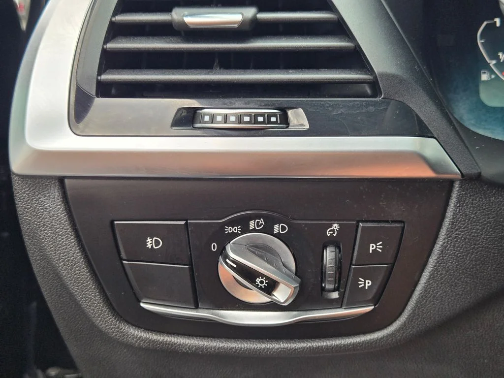 Used 2021 Black BMW M40i image 23