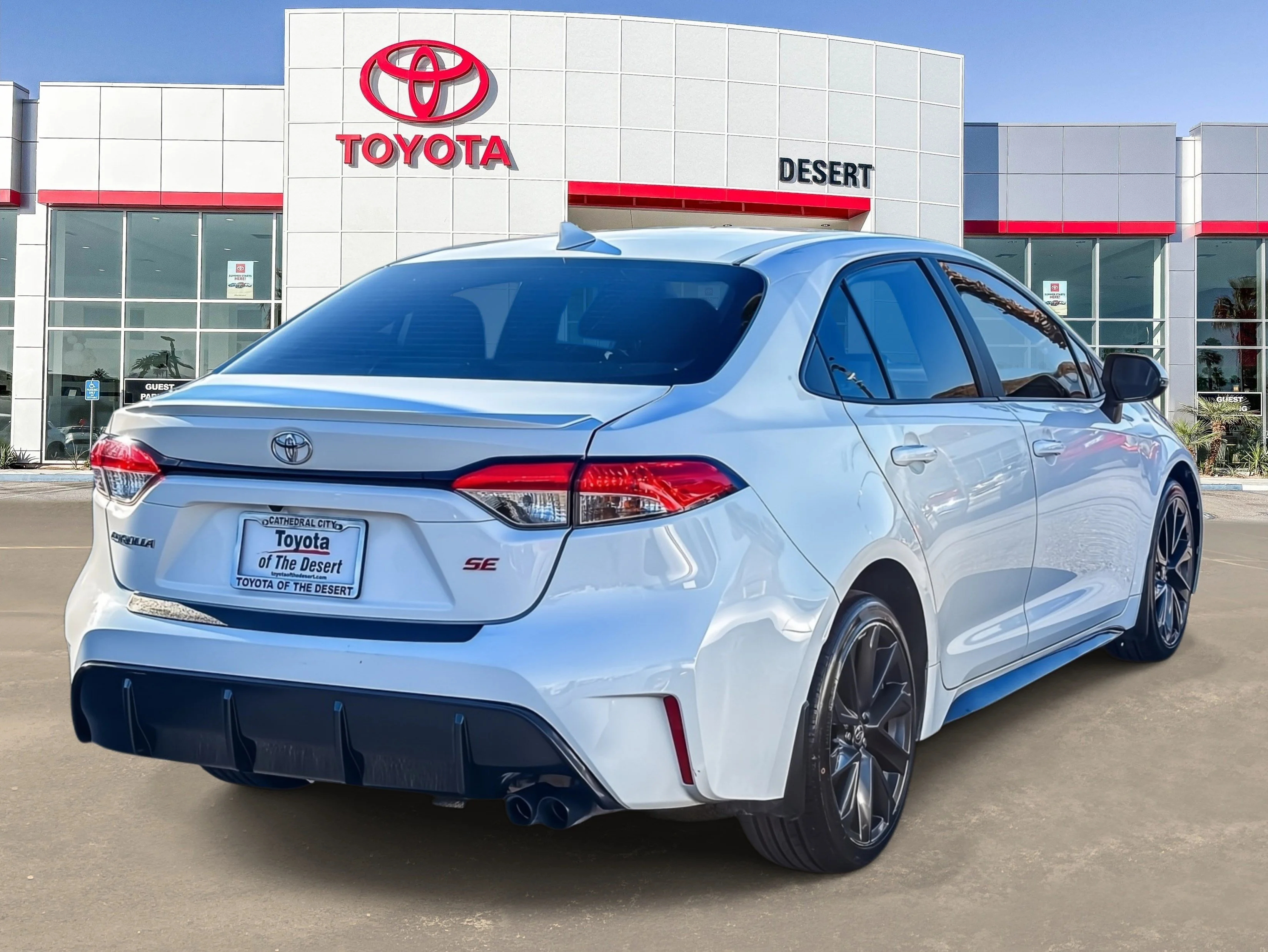 Certified Used 2024 Ice Cap Toyota SE image 6