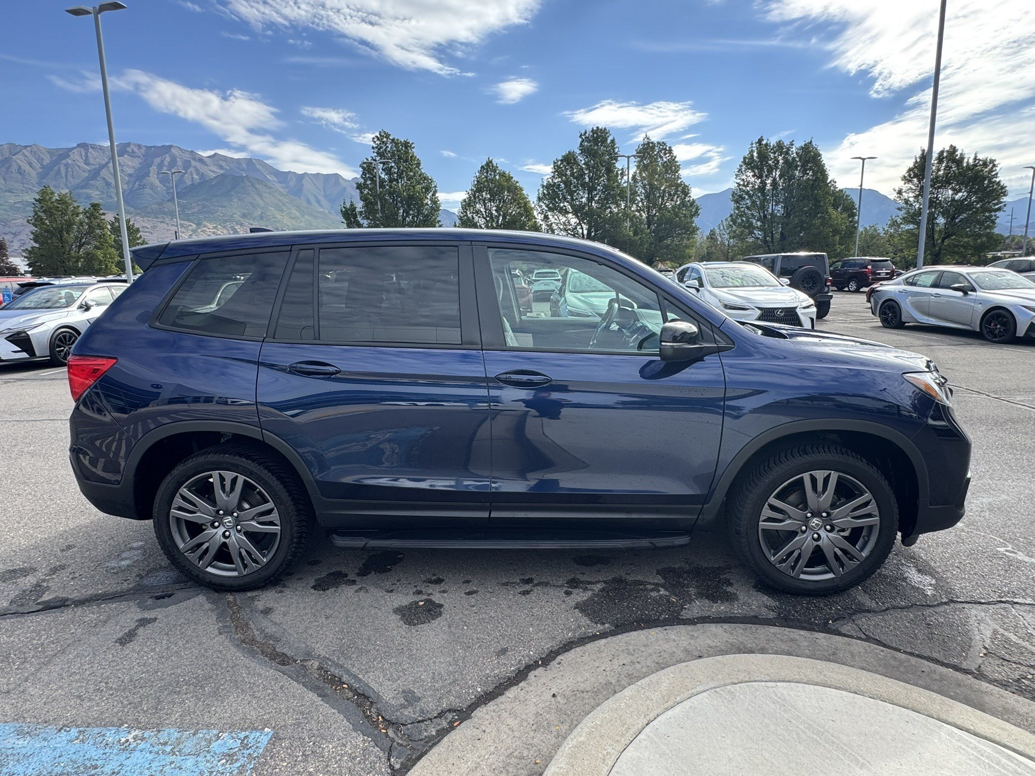 Used 2021 Obsidian Blue Pearl Honda EX-L image 7