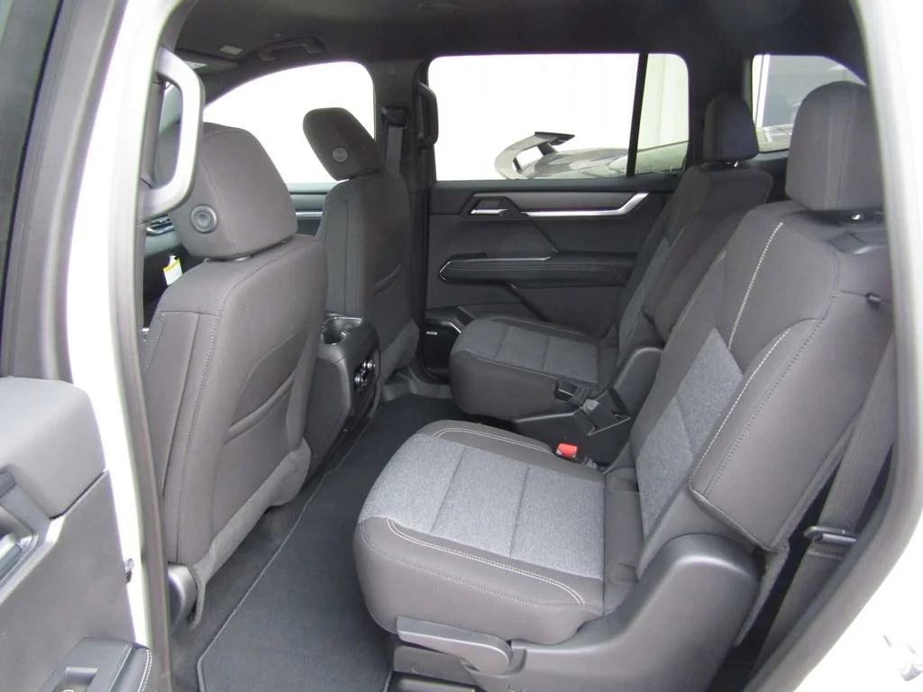 New 2026 Summit White GMC Elevation image 37