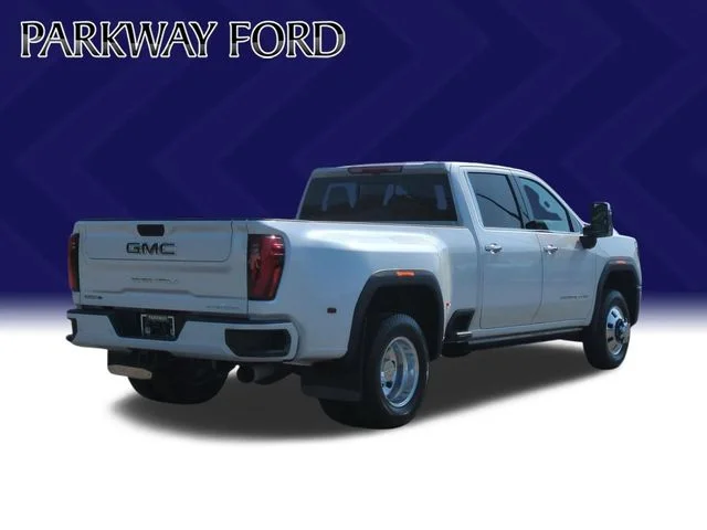 Used 2024 White GMC Denali Ultimate image 5