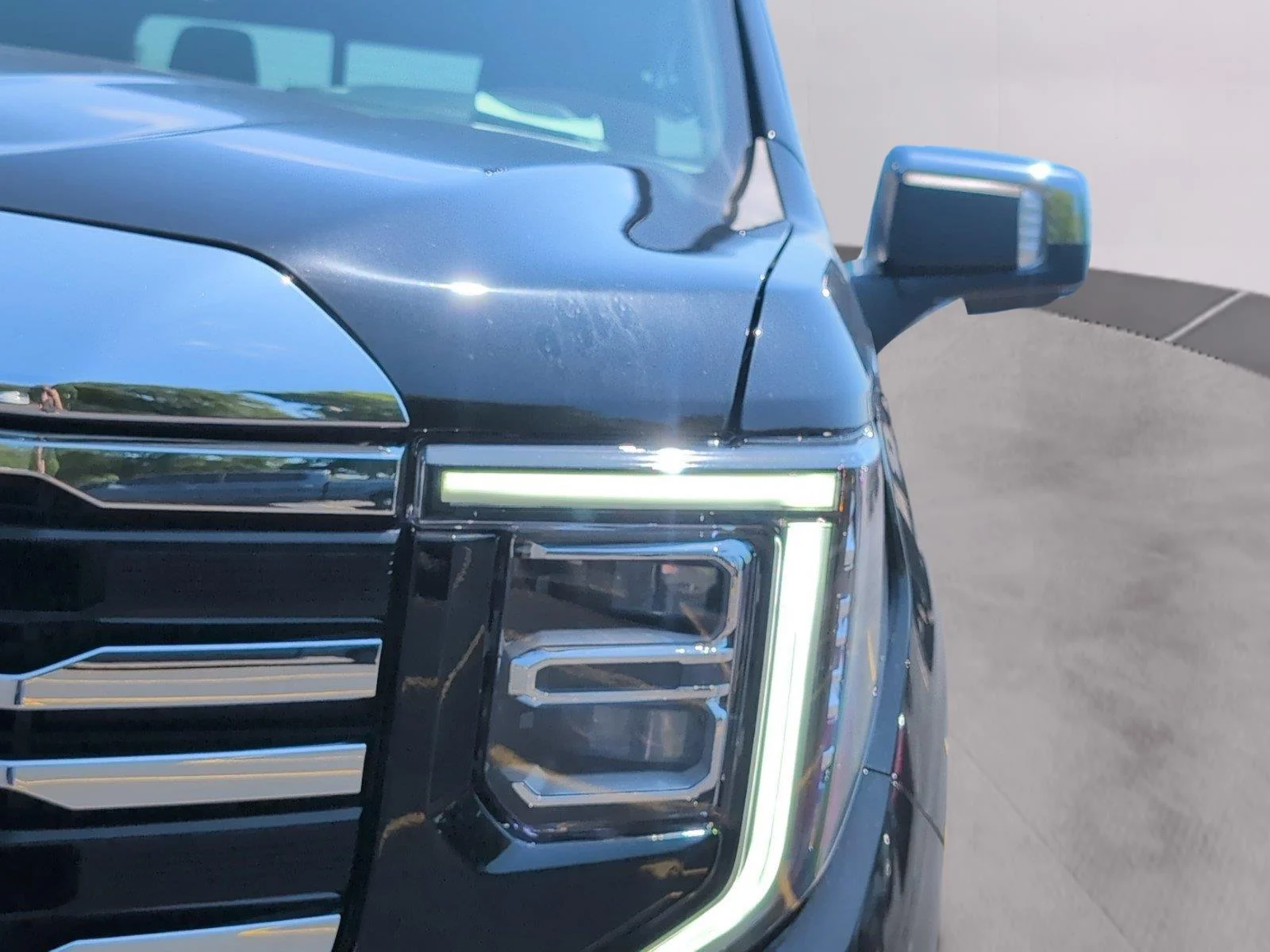 New 2026 Onyx Black GMC SLT image 34