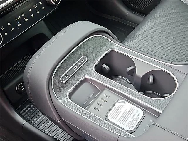 New 2027 Creamy White Pearl Hyundai Limited image 20