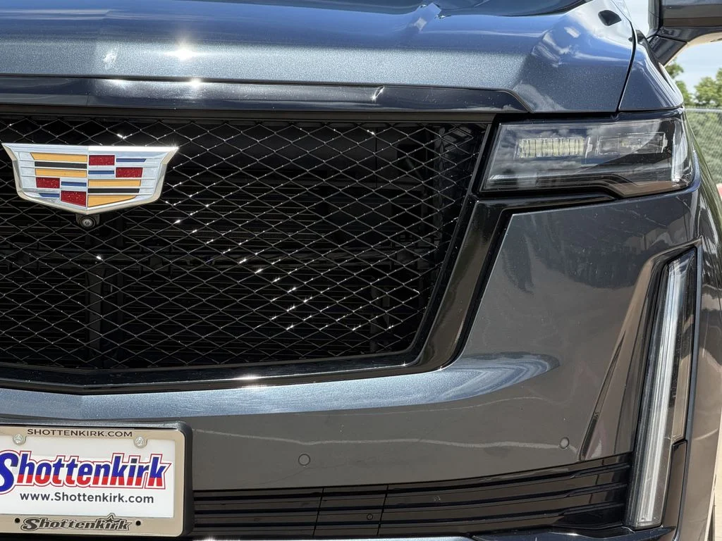 Used 2021 Gray Cadillac Sport image 8