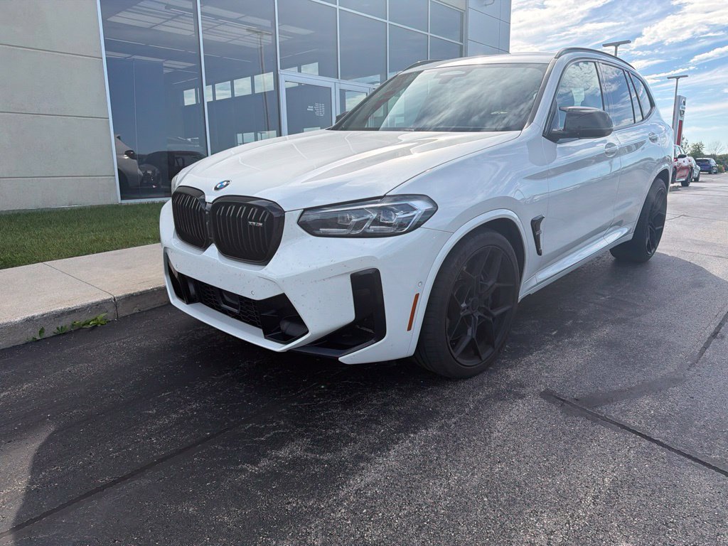 Used 2022 Alpine White BMW M image 4