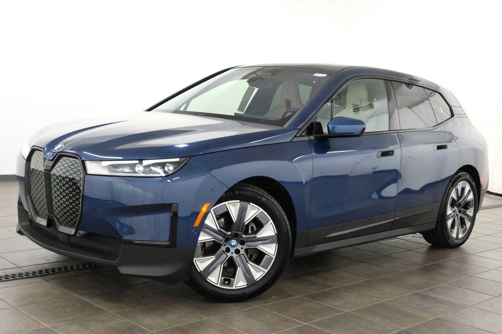 2024 BMW iX