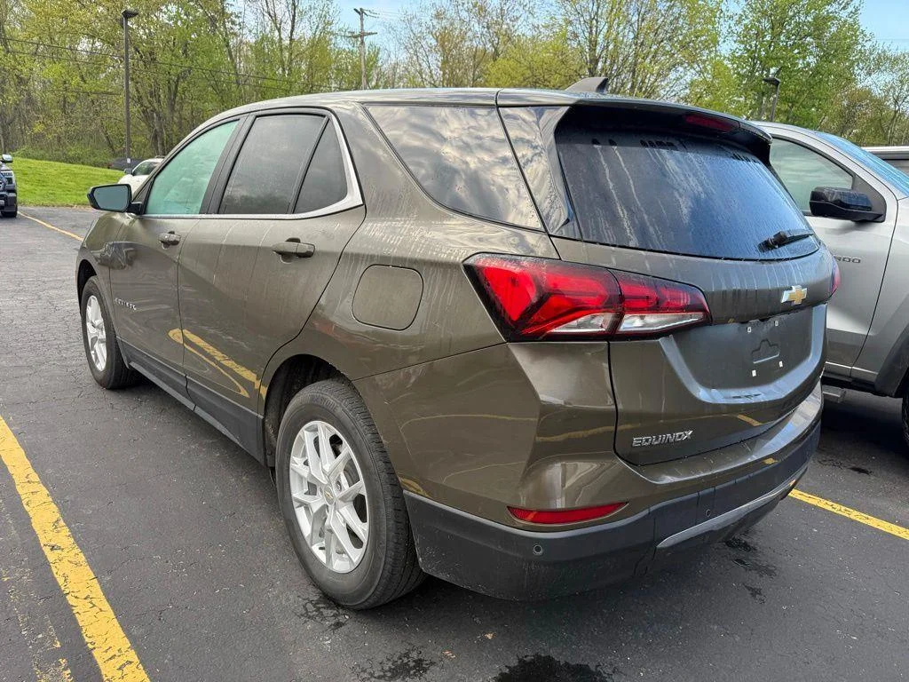 Used 2024 Bronze Metallic Chevrolet LT image 4