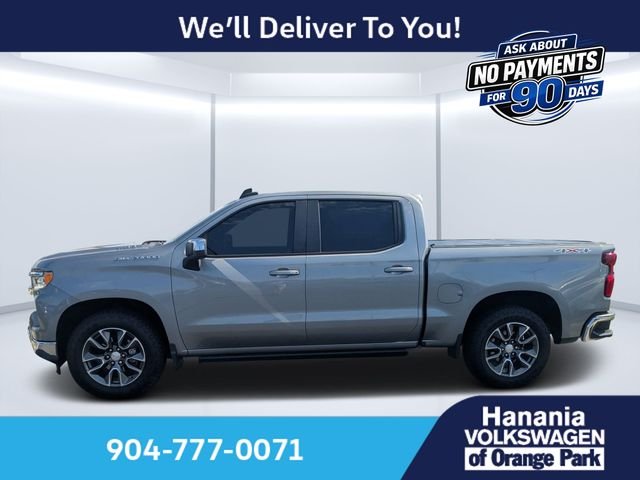 Used 2023 Gray Chevrolet LT image 6