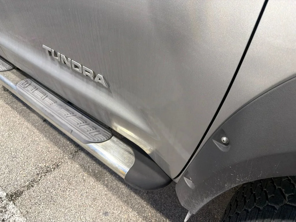 Used 2007 Gray Toyota SR5 image 5