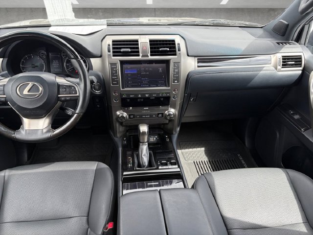 Used 2021 Black Lexus 460 image 20