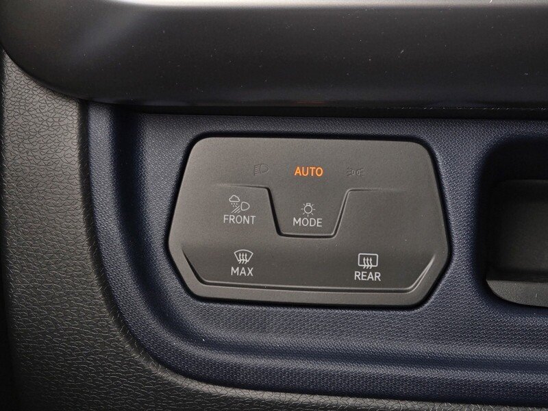 2025 Volkswagen ID. Buzz PRO S - Photo 15