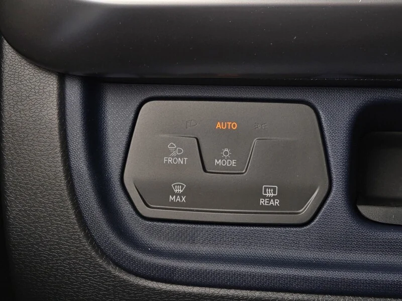 2025 Volkswagen ID. Buzz Pro S - Photo 15