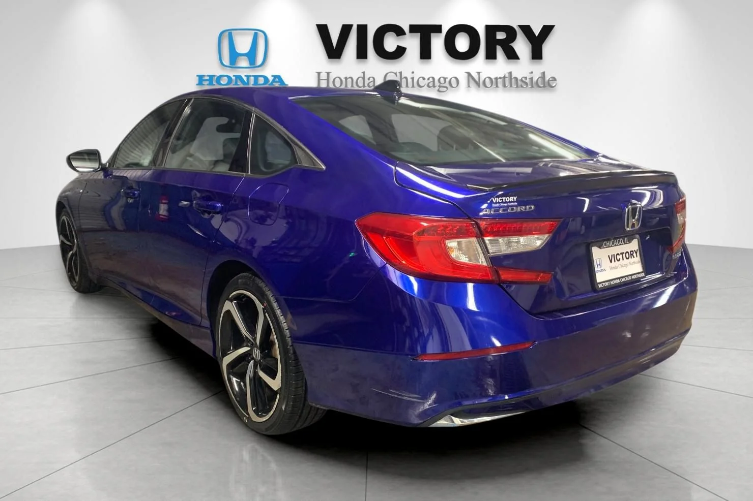 Certified Used 2022 Still Night Pearl Honda Sport image 4