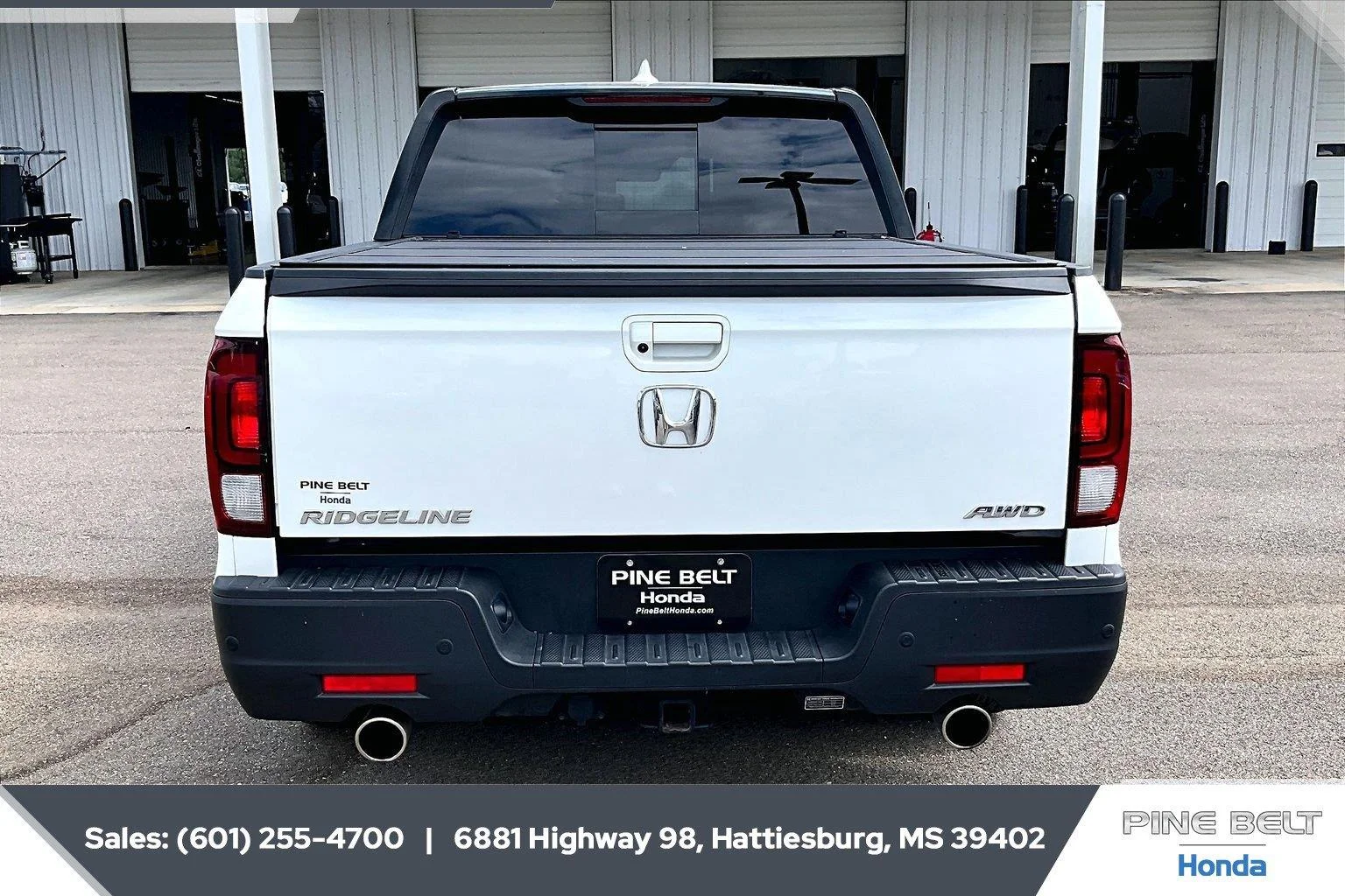 Used 2022 Platinum White Pearl Honda Black Edition image 4