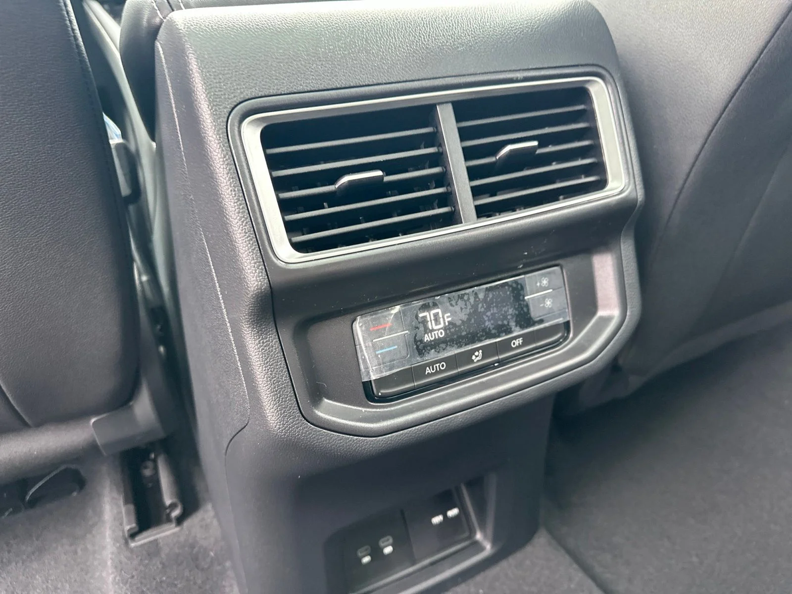 New 2026 Black Volkswagen 2.0T SE w/Technology image 20